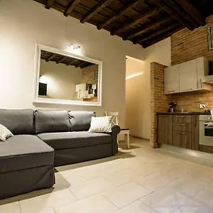  Apartment New Navona Elegant Italy