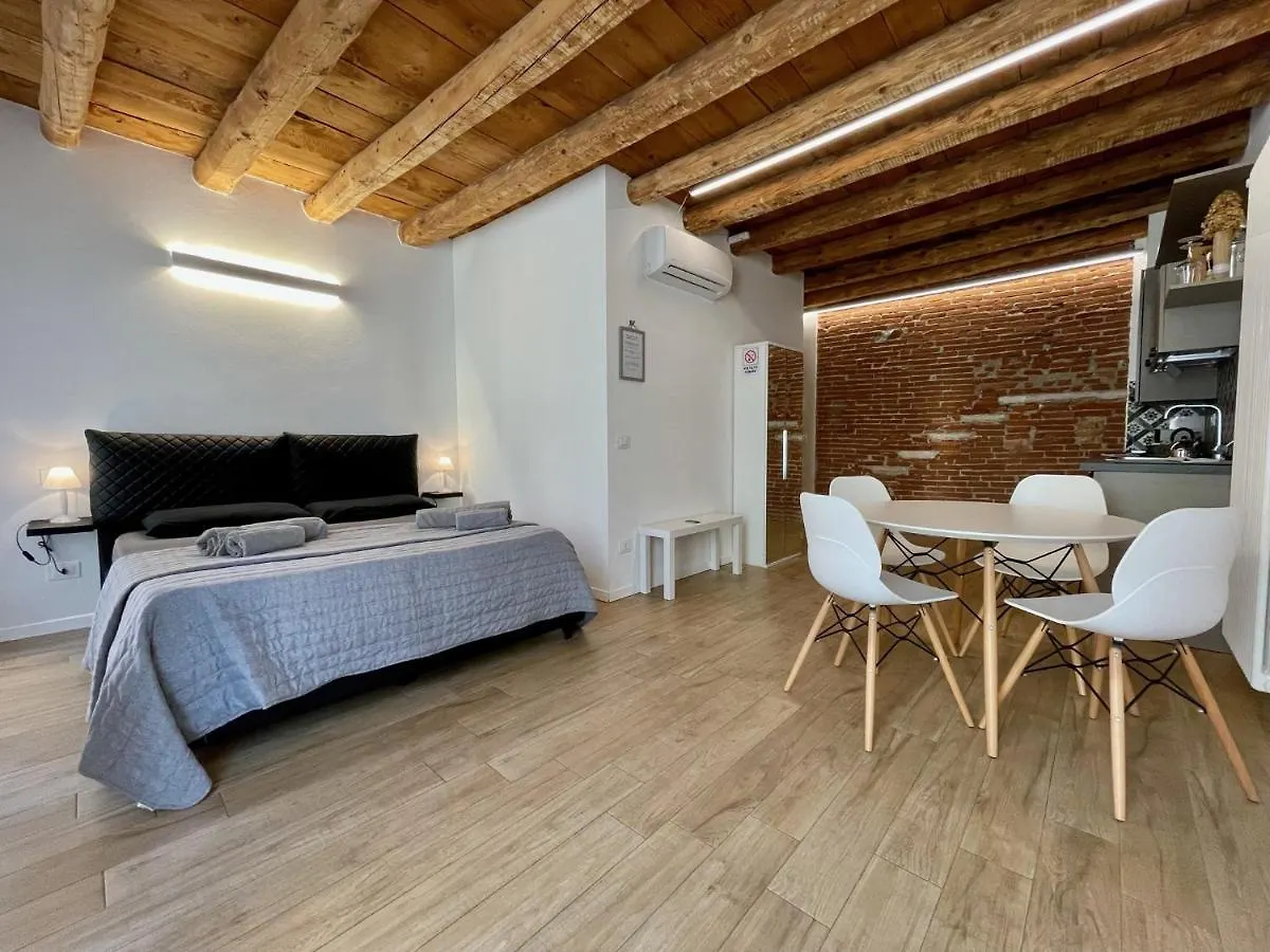 Apartment Unicumhouse Verona Italy