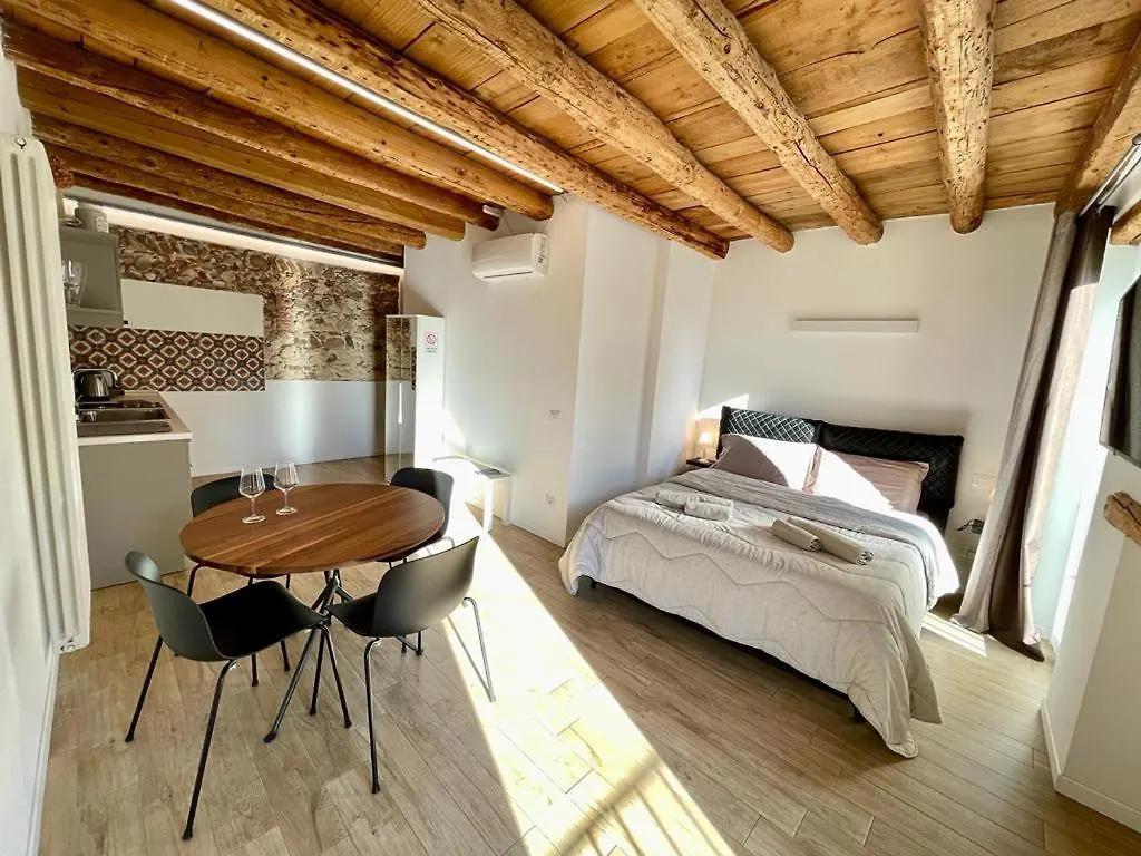 Apartment Unicumhouse Verona Italy