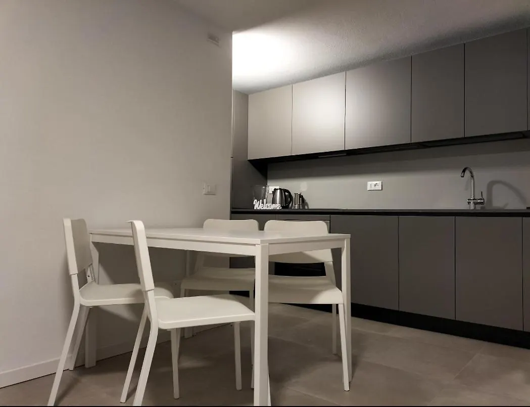 Unicumhouse Verona 0*,